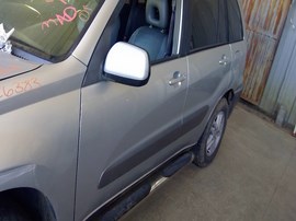 2001 TOYOTA RAV4, SILVER, 2.0L, AT, FWD.   Z26383
